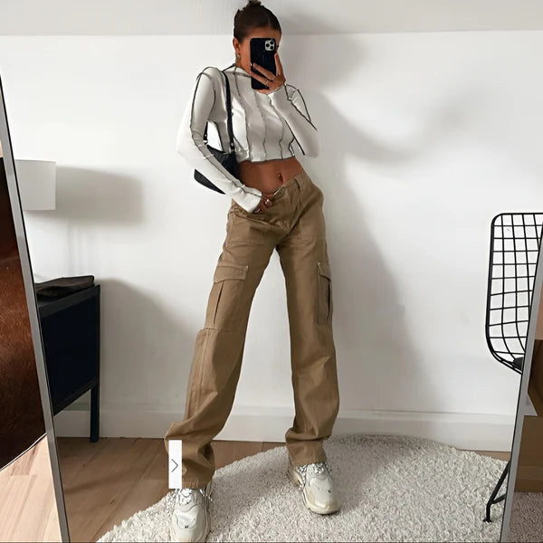Model wearing Decore Denim Pants – full-length low-rise skinny denim trousers with bloomers silhouette by Vespera The Label