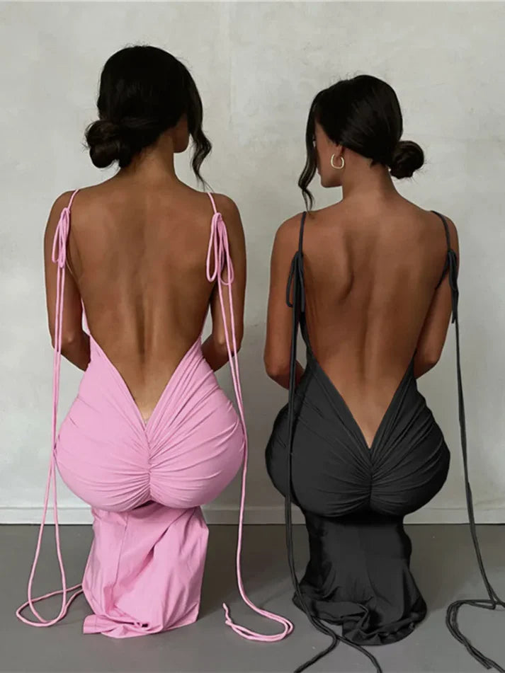 Model wearing Elli Maxi Dress – sleek stretch sheath summer maxi dress by Vespera The Label.