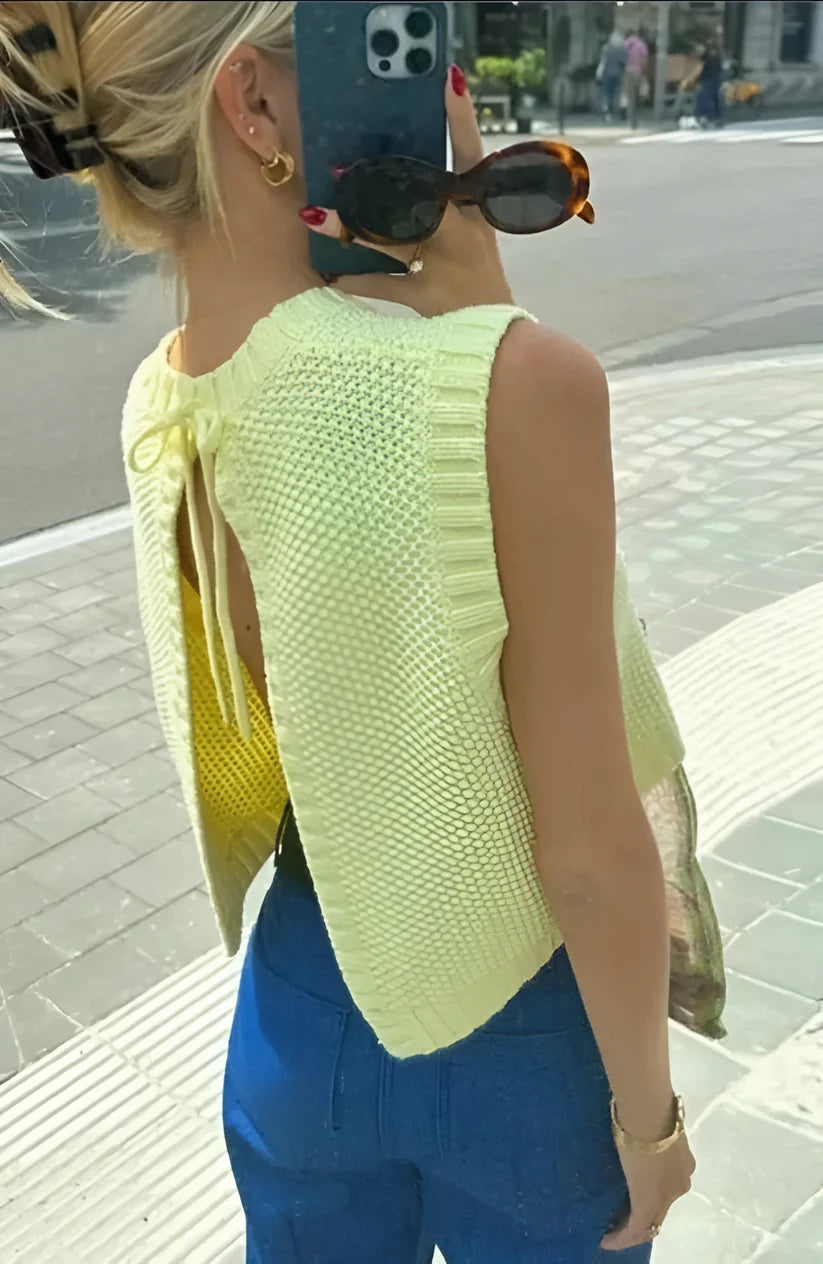 Model wearing Milka Top – casual loose fit summer top with batwing sleeves and minimalist style by Vespera The Label.
